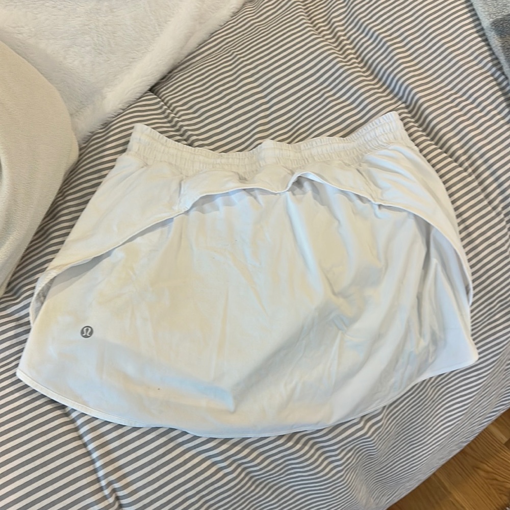 Lululemon White skort size 10